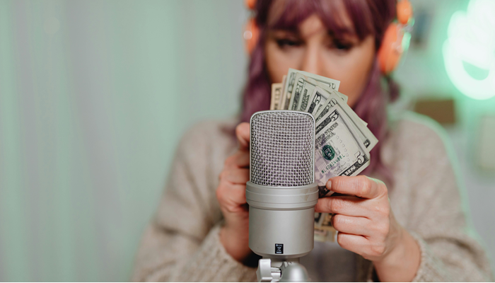 Read more about the article Pozor na investovanie podľa finfluencerov! 